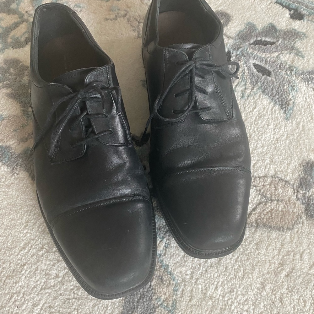 Mens Bostonian dress shoes